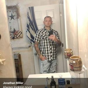 Meet your Posher, Jonathan